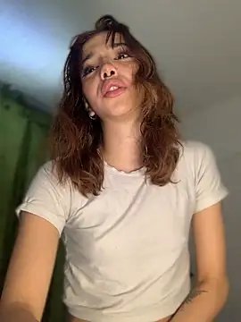 Snapshot of MiaaCute- chatting on 01/18/26, 12:47 MiaaCute- online show from 01/18/26, 12:47