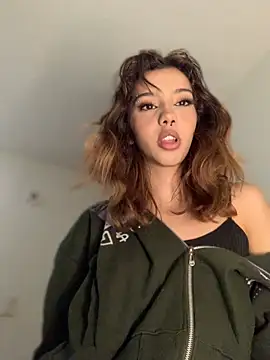 Snapshot of MiaaCute- chatting on 02/26/26, 12:31 MiaaCute- online show from 02/26/26, 12:31