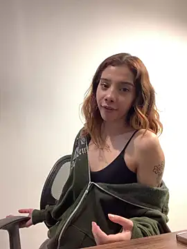 Snapshot of MiaaCute- chatting on 03/06/26, 09:22 MiaaCute- online show from 03/06/26, 09:22