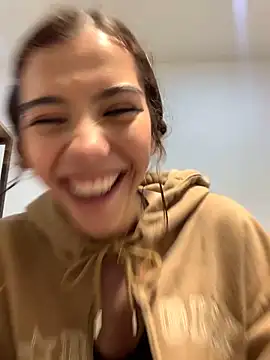 Snapshot of MiaaCute- chatting on 03/10/26, 09:53 MiaaCute- online show from 03/10/26, 09:53