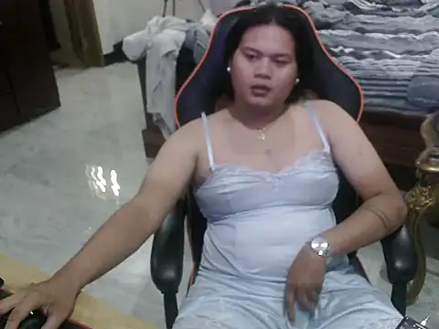 Snapshot of Zoe_fenlon chatting on 10/29/25, 03:42 Zoe fenlon online show from 10/29/25, 03:42