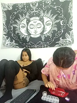 Snapshot of emily_n_abby chatting on 03/19/26, 03:16 emily n abby online show from 03/19/26, 03:16