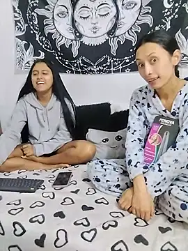 emily n abby online show from 06/06/26, 01:27