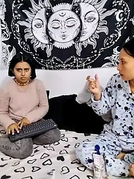 emily n abby online show from 06/15/26, 03:36