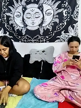 emily n abby online show from 06/18/26, 05:17