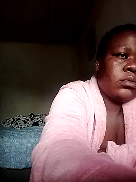 Snapshot of Roronae chatting on 03/03/26, 11:49 Roronae online show from 03/03/26, 11:49