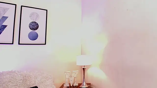 Amelia Brixton online show from 05/12/26, 05:04