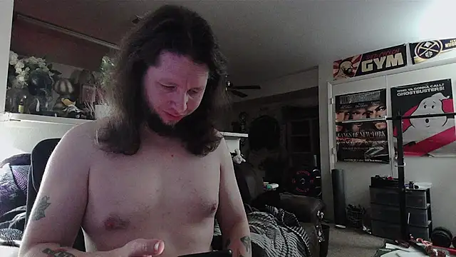 biggerisbetter12 online show from 04/27/26, 08:56