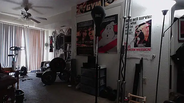 biggerisbetter12 online show from 06/08/26, 05:02