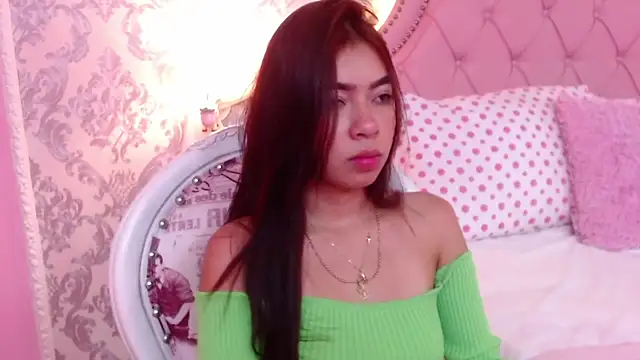 GabrielaSuarez online show from 10/26/25, 01:39