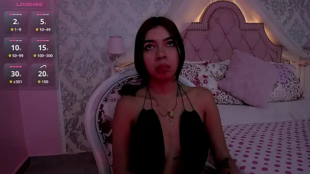 GabrielaSuarez online show from 11/01/25, 02:30