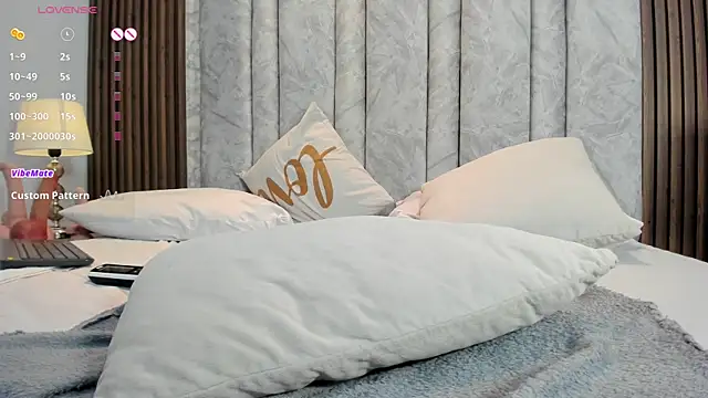 goddessfeetxx online show from 10/19/25, 07:58