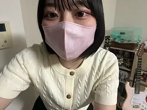 Snapshot of pinkudayo_girl chatting on 03/25/26, 12:11 pinkudayo girl online show from 03/25/26, 12:11