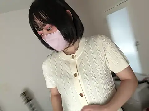 Snapshot of pinkudayo_girl chatting on 03/28/26, 04:12 pinkudayo girl online show from 03/28/26, 04:12