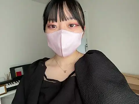 Snapshot of pinkudayo_girl chatting on 04/27/26, 05:38 pinkudayo girl online show from 04/27/26, 05:38