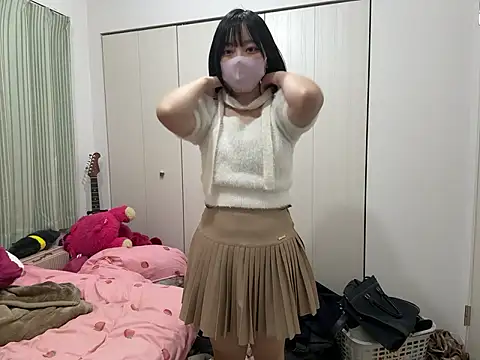 Snapshot of pinkudayo_girl chatting on 04/28/26, 01:05 pinkudayo girl online show from 04/28/26, 01:05