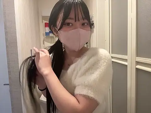 Snapshot of pinkudayo_girl chatting on 05/09/26, 02:11 pinkudayo girl online show from 05/09/26, 02:11