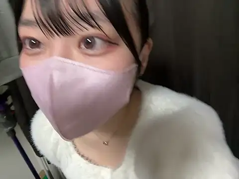 Snapshot of pinkudayo_girl chatting on 06/21/26, 04:09 pinkudayo girl online show from 06/21/26, 04:09