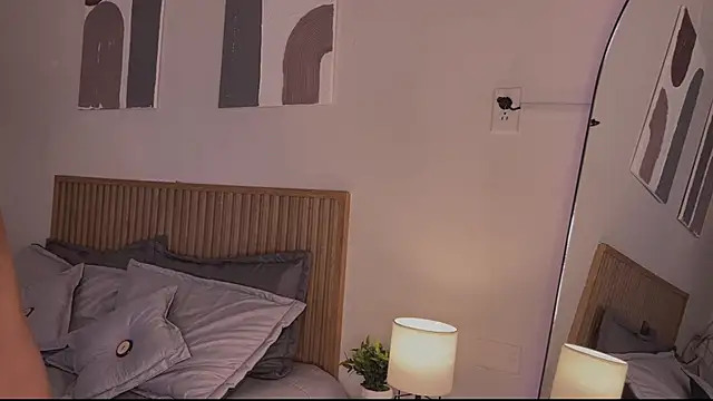 Little Emma 11 online show from 05/30/26, 01:52