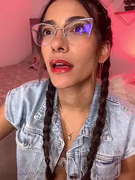 Snapshot of elegant__rouse chatting on 03/20/26, 10:58 elegant rouse online show from 03/20/26, 10:58