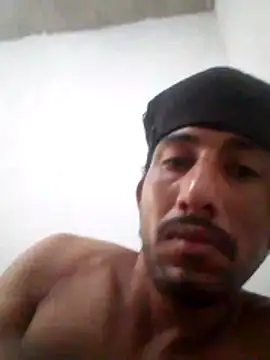Snapshot of Orlao25cm chatting on 05/10/26, 07:52 Orlao25cm online show from 05/10/26, 07:52