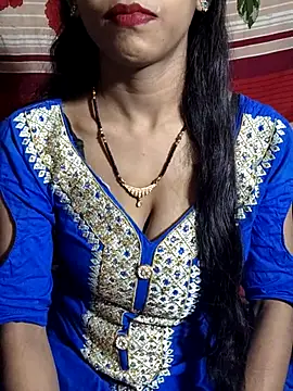 Itz Aisha   online show from 10/31/25, 06:58