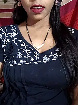 Itz Aisha   online show from 04/02/26, 05:27