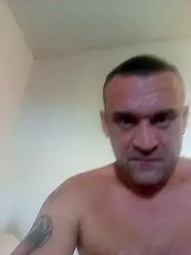 Snapshot of PeteR1987- chatting on 07/15/26, 07:02 PeteR1987- online show from 07/15/26, 07:02