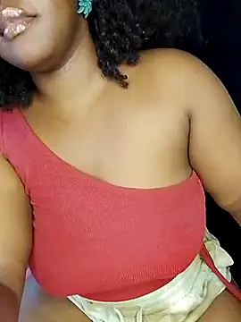 Snapshot of hot_princesss chatting on 11/01/25, 01:02 hot princesss online show from 11/01/25, 01:02