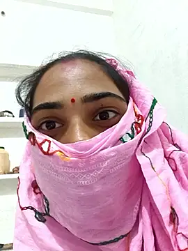 Snapshot of Manvi_hot chatting on 10/26/25, 02:12 Manvi hot online show from 10/26/25, 02:12