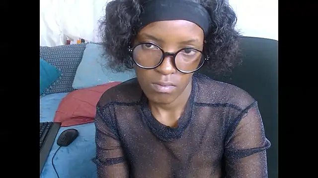 AfricanBarbiee69 online show from 11/21/25, 08:46