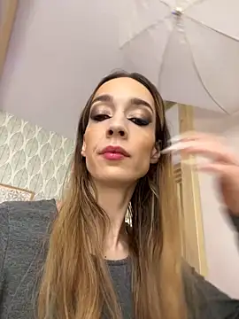 LolaVixxxen online show from 11/28/25, 06:43