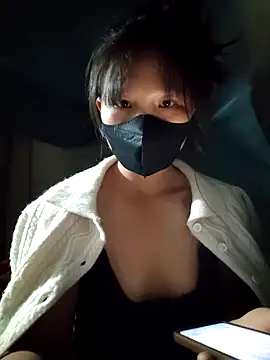 linh-miu99 online show from 11/15/25, 01:40