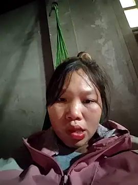 linh-miu99 online show from 02/15/26, 06:32