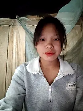 linh-miu99 online show from 03/03/26, 01:39