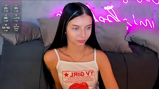 Eva Mayers online show from 11/05/25, 12:54