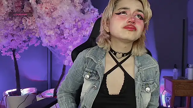 Navier   online show from 10/24/25, 09:00