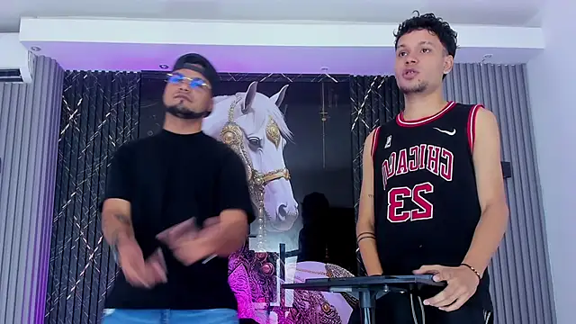 handsome boys22 online show from 11/27/25, 02:08