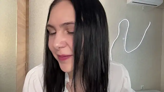 MyraLitterers online show from 06/22/26, 04:15