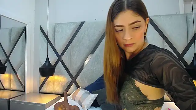 Snapshot of AriaWillss chatting on 11/17/25, 12:33 AriaWillss online show from 11/17/25, 12:33