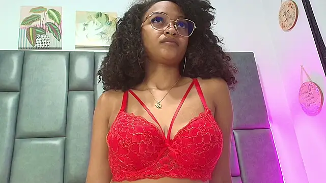 ScarletNoir4u online show from 12/04/25, 02:54