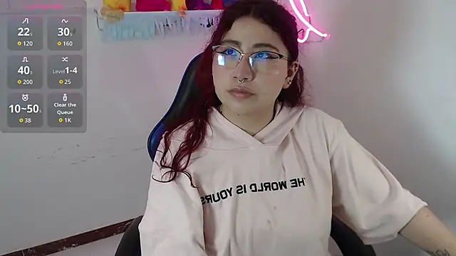 littlee red online show from 12/03/25, 09:13