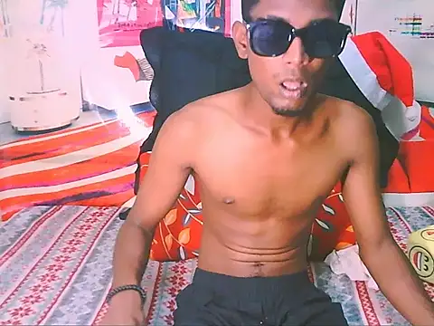 Snapshot of IndianThuggin chatting on 12/18/25, 07:42 IndianThuggin online show from 12/18/25, 07:42