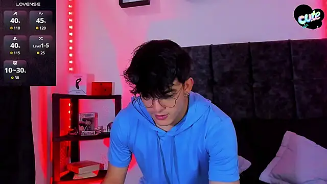 Theo Noxxx online show from 11/18/25, 05:39