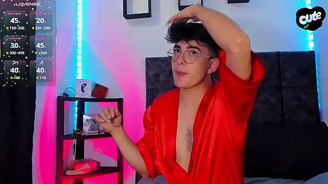 Theo Noxxx online show from 11/30/25, 06:23