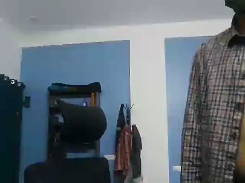 Snapshot of FramingSilents chatting on 02/27/26, 05:02 FramingSilents online show from 02/27/26, 05:02