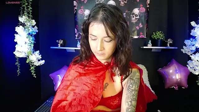 Emma sweet hot online show from 10/31/25, 03:13