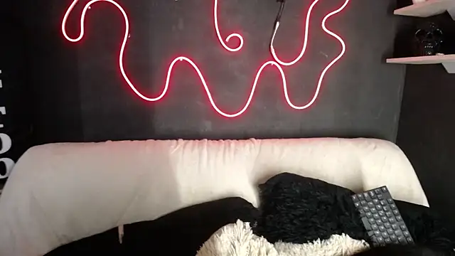 Emma sweet hot online show from 04/27/26, 11:25