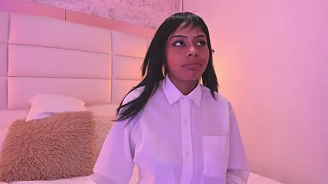 Sofia clk online show from 11/10/25, 03:05