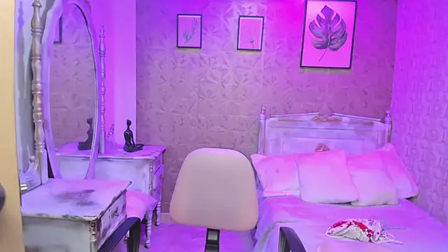 Sofia clk online show from 12/20/25, 03:24